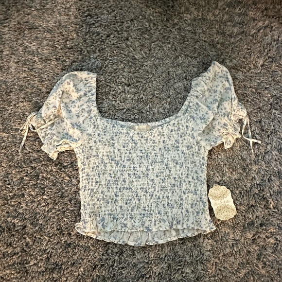 Altar'd State Tops - Super cute altered state floral top size small! Great for summer and spring